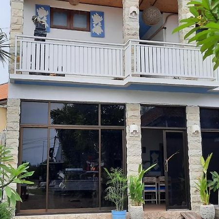 Turtle Island Homestay Санур Экстерьер фото