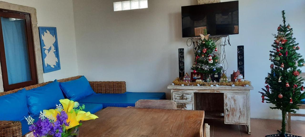 Turtle Island Homestay Санур Экстерьер фото