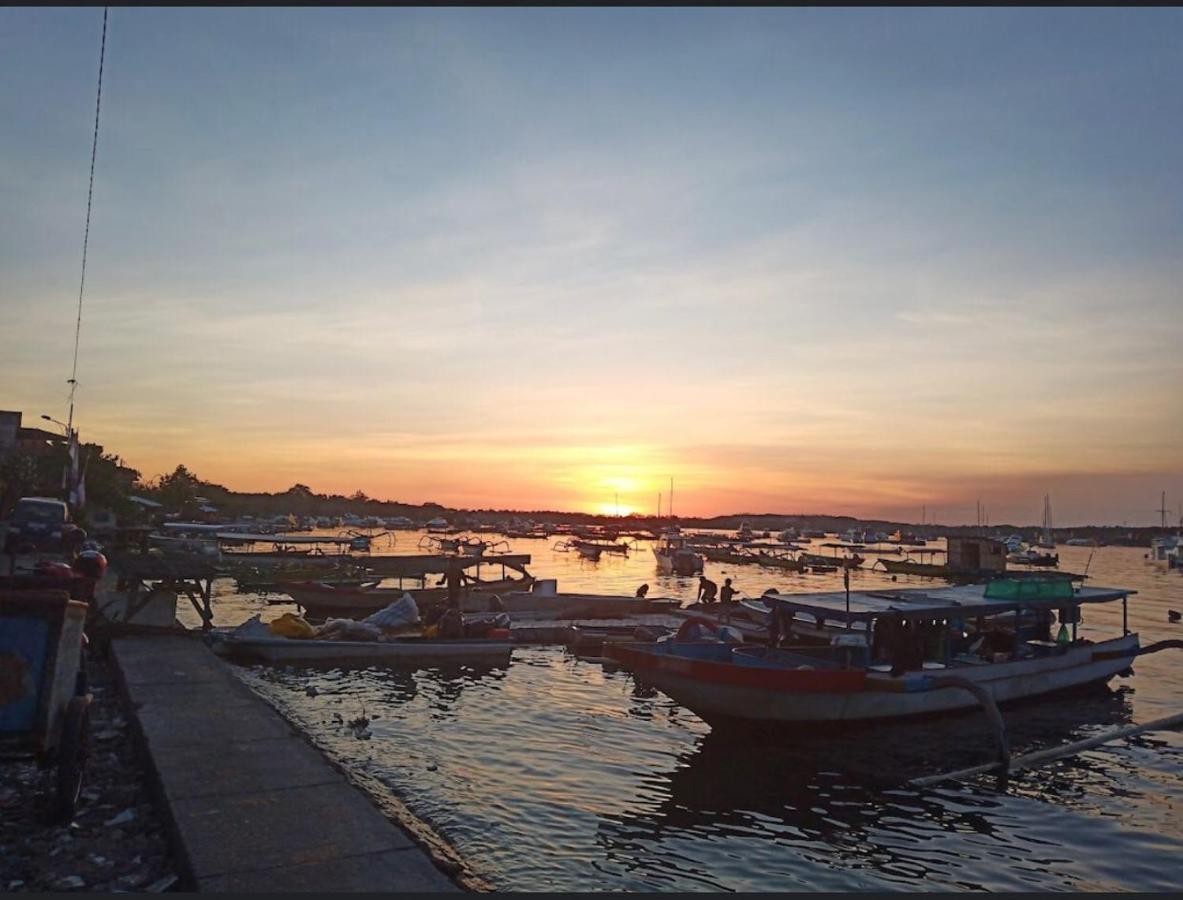 Turtle Island Homestay Санур Экстерьер фото
